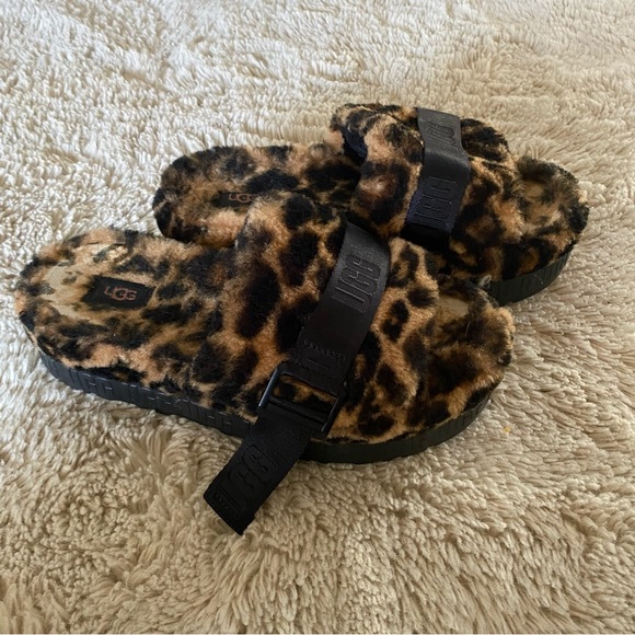 🐆UGG Fluffita Panther Print Slides Slippers - Picture 3 of 13